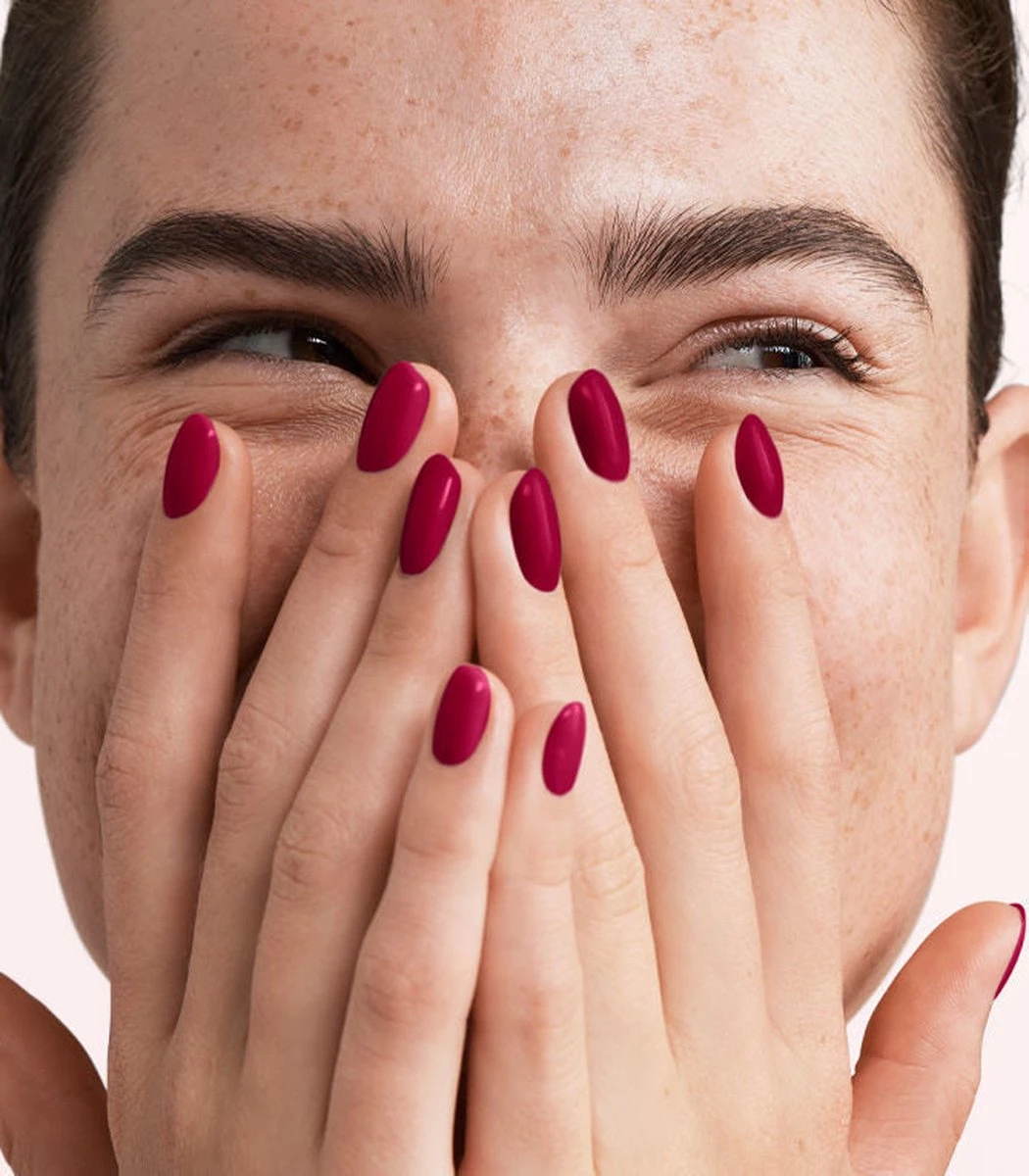 Pink Gellac - Royal Red - Gellak - Vegan - Rood - Creamy Finish - 15 Ml - Image 2