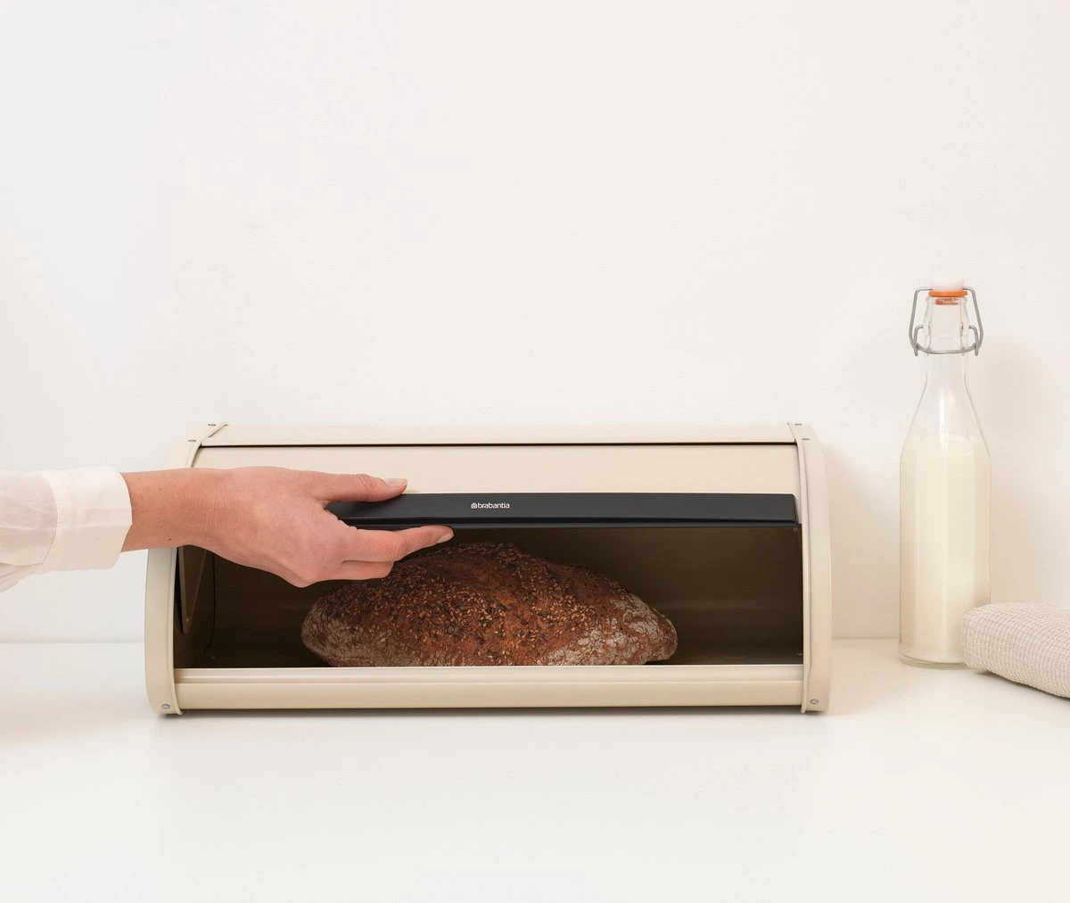 Brabantia Broodtrommel - Met Schuifdeksel - Soft Beige - Image 4