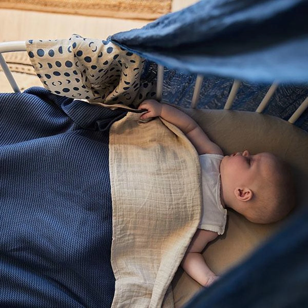 Jollein Baby Deken Ledikant 100x150cm Basic Knit - Jeans Blue - Image 17