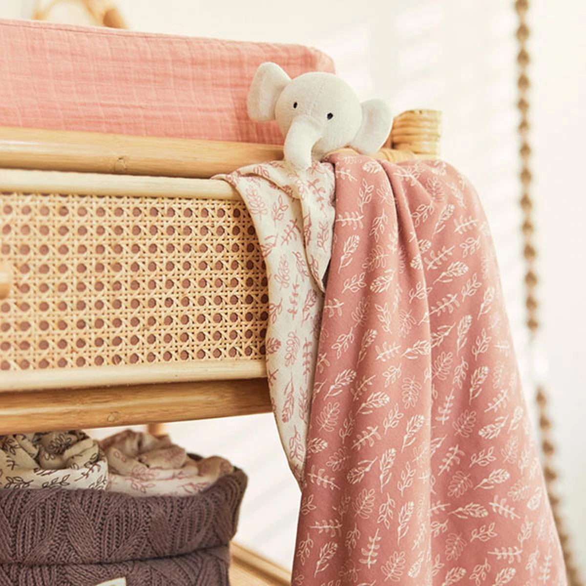 Jollein Badcape Meadow 75x75cm - Rosewood - Image 10