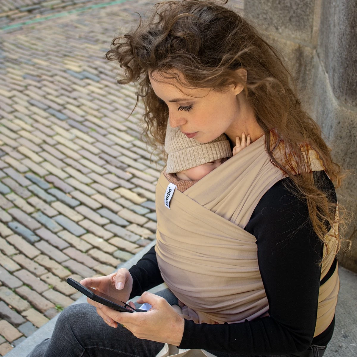 Cuddie Baby Draagdoek - Premium Organic Baby Draagdoek Gemaakt Van Bio Katoen - Newborns Tot 15 Kg - Baby Cadeau - Met Wenskaart - Sand - Image 4