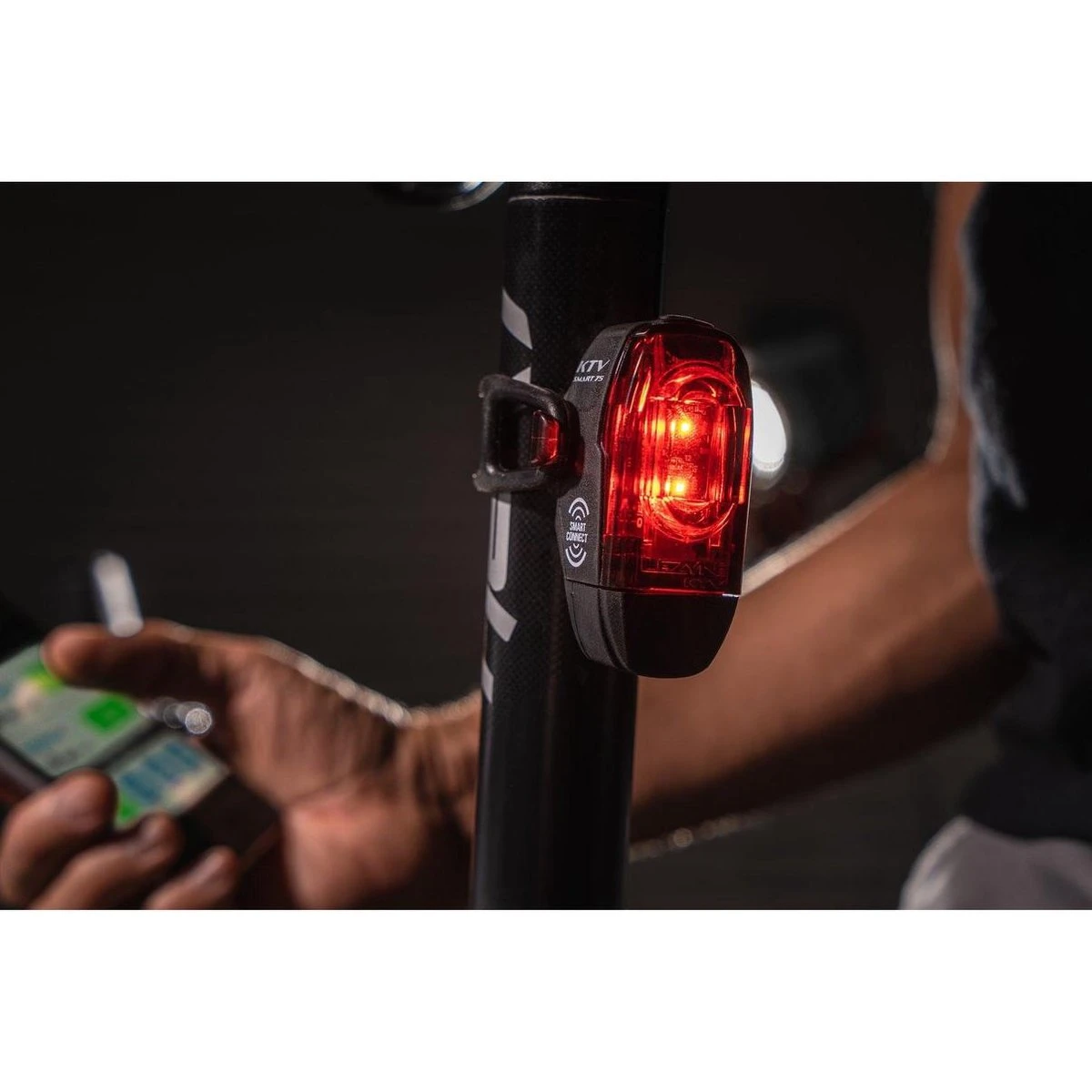Lezyne Connect Smart 1000XL / KTV Smart Pair Verlichtingsset - 1000 Lumen - Zwart - Image 13