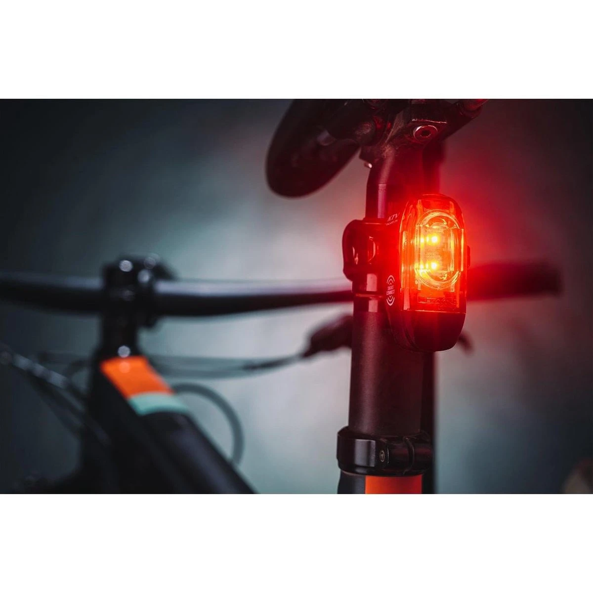 Lezyne Connect Smart 1000XL / KTV Smart Pair Verlichtingsset - 1000 Lumen - Zwart - Image 15