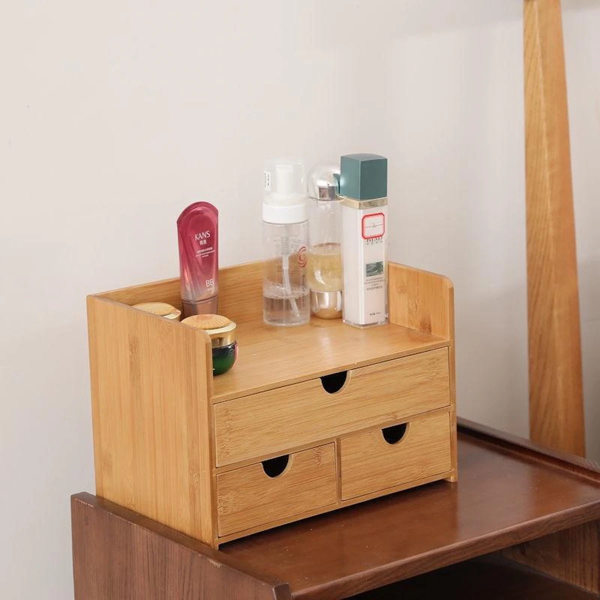 Merkloos Decopatent® Luxe Make-up Organizer Met 3 Lades - Cosmetica Organizer Make Up Met Schuiflade Bamboe Hout - Cosmeticahouder - Toren - Image 5