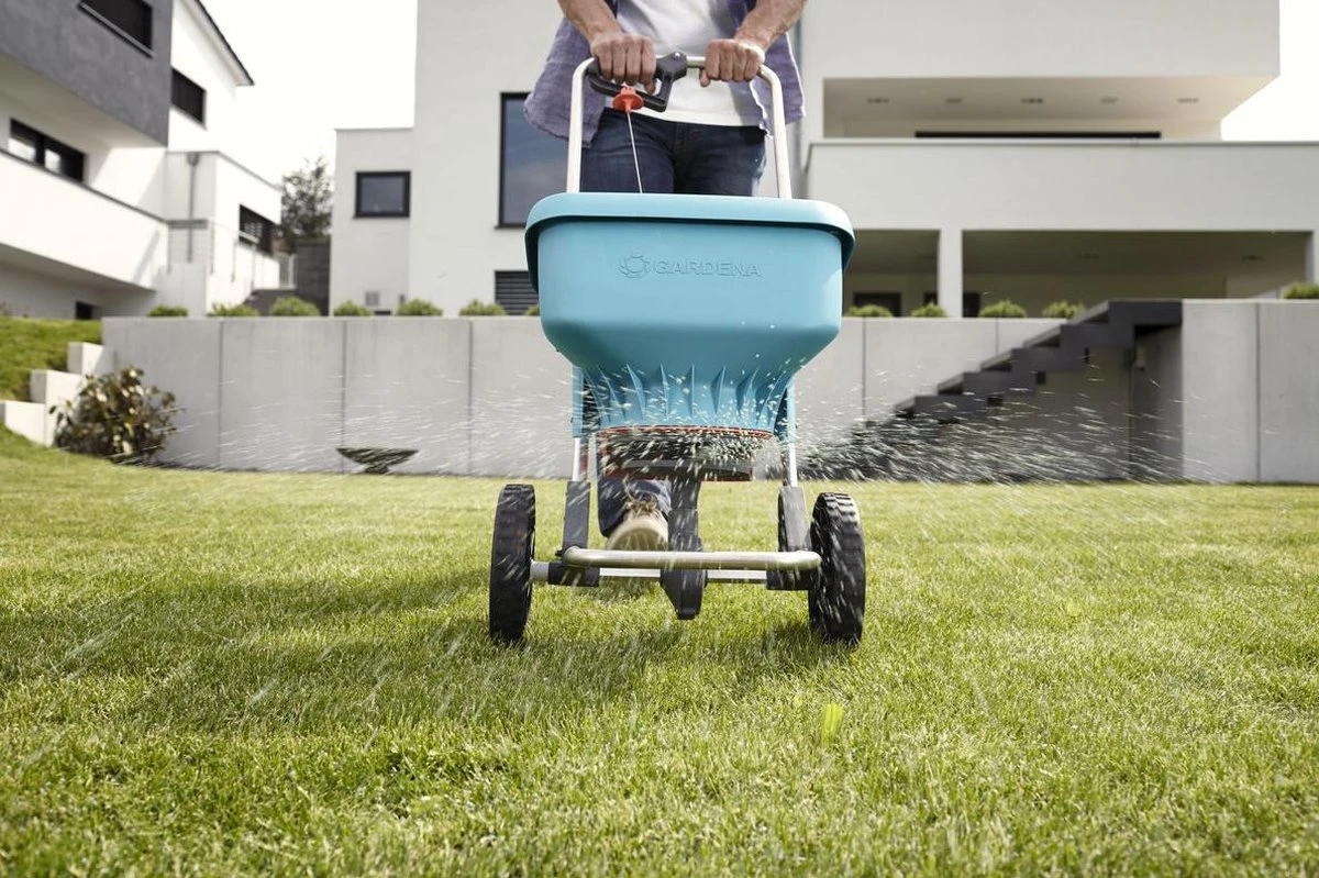 GARDENA Strooiwagen XL Strooikar - 800m2 - 18 Liter - Image 4