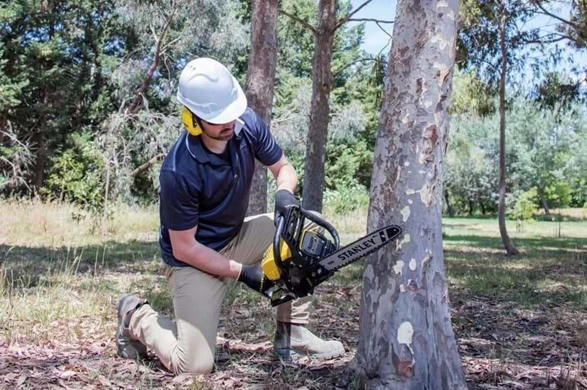 STANLEY Benzinekettingzaag 51.5 Cc - Image 6