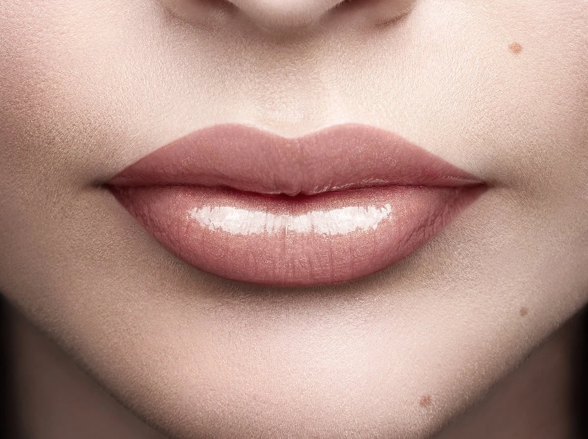 L'Oréal Paris Color Riche Shine Lippenstift - 658 Topless - Image 4