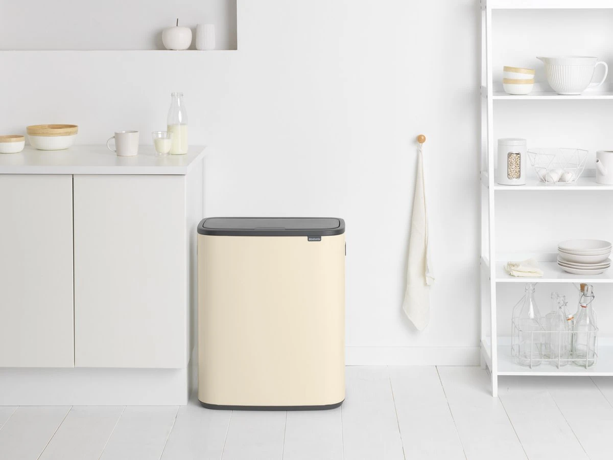 Brabantia Bo Touch Bin Prullenbak - 2 X 30 L - Soft Beige - Image 4