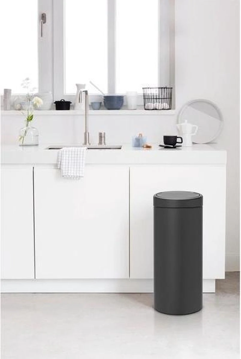 Brabantia Touch Bin Prullenbak - 30 L - Mineral Infinite Grey - Image 3